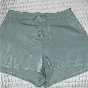 FOREVER 21 SHORTS SOFT SILK